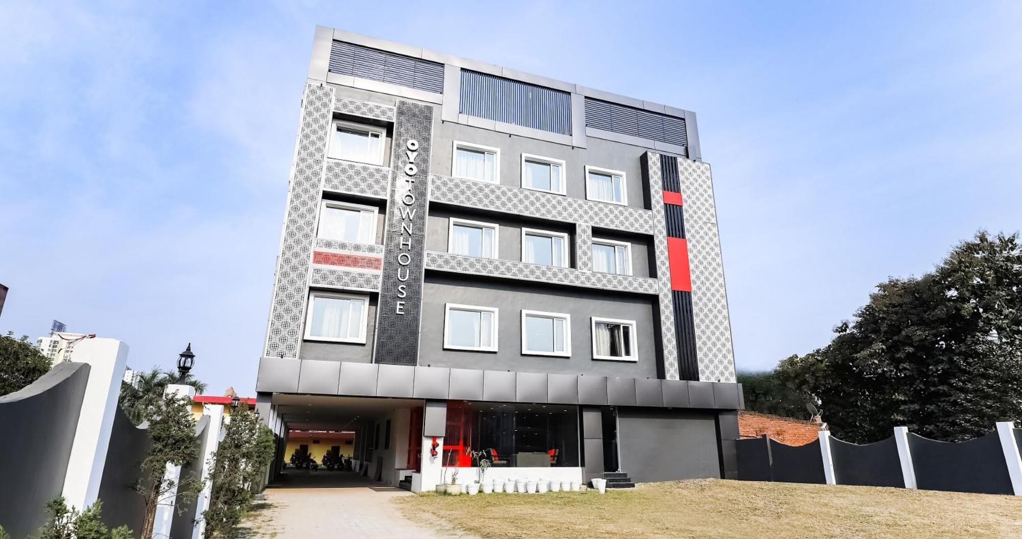 Townhouse Prithvi Resort Near Phoenix Palassio Lucknow Eksteriør bilde