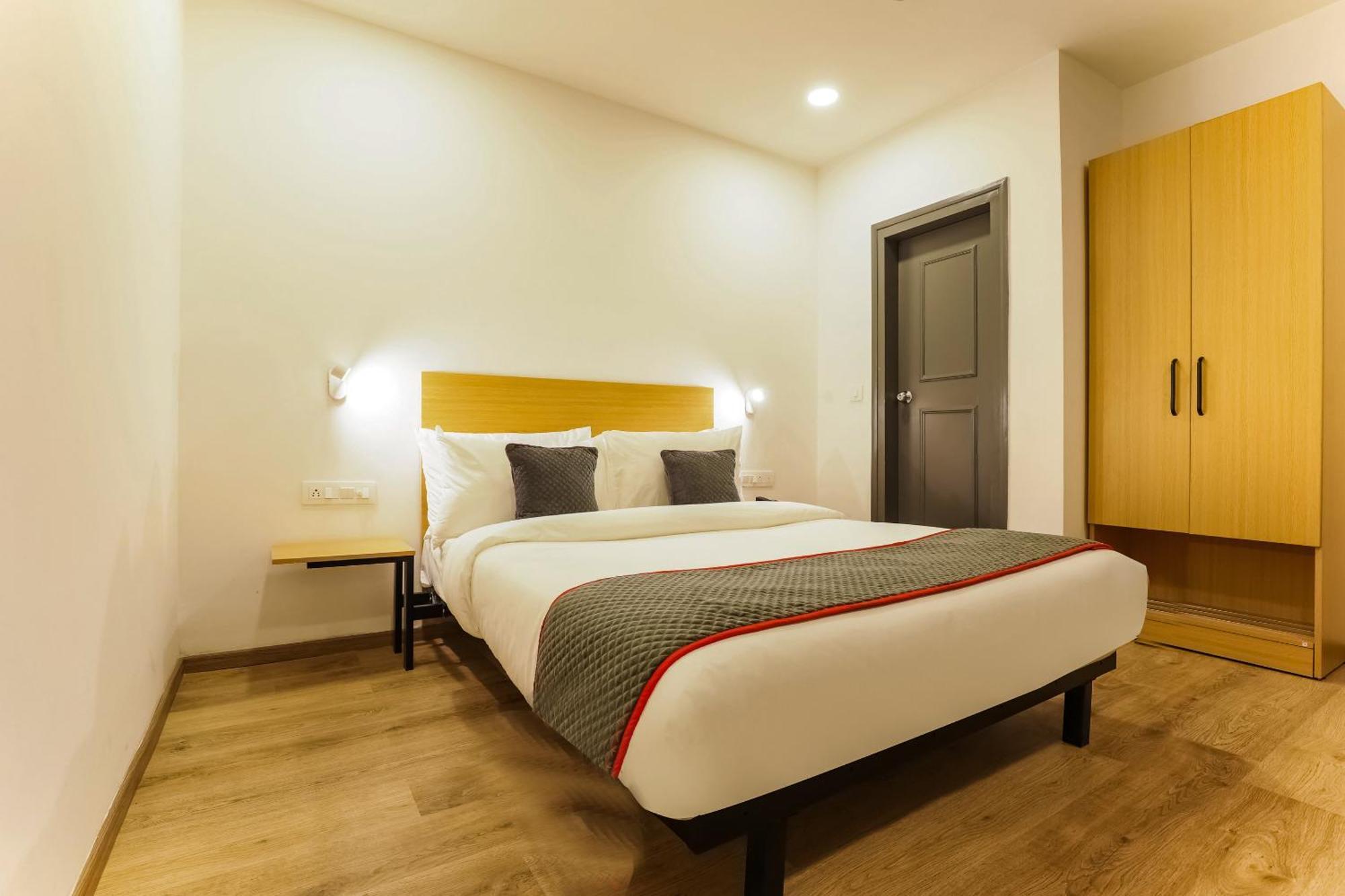 Townhouse Prithvi Resort Near Phoenix Palassio Lucknow Eksteriør bilde