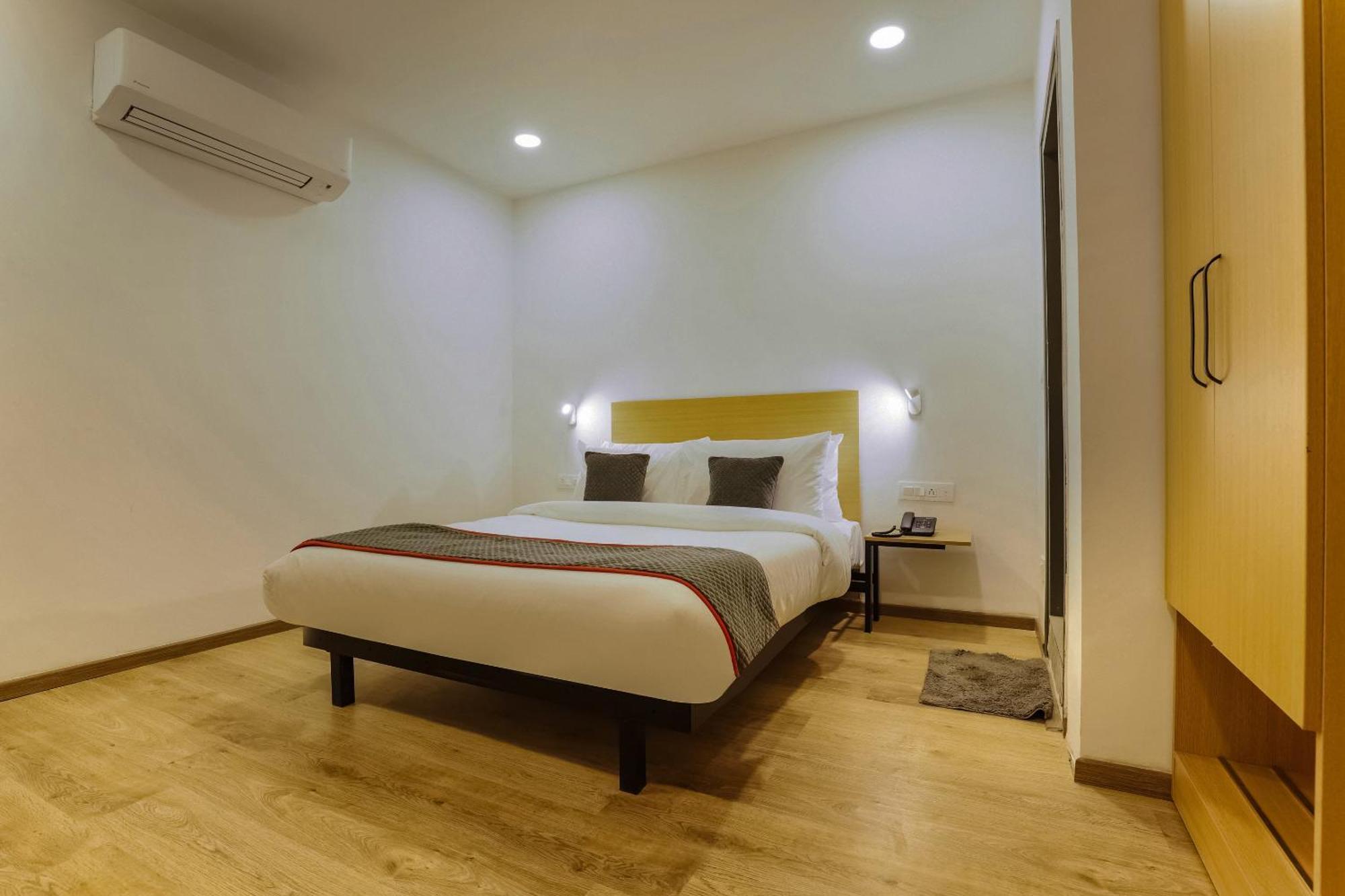 Townhouse Prithvi Resort Near Phoenix Palassio Lucknow Eksteriør bilde
