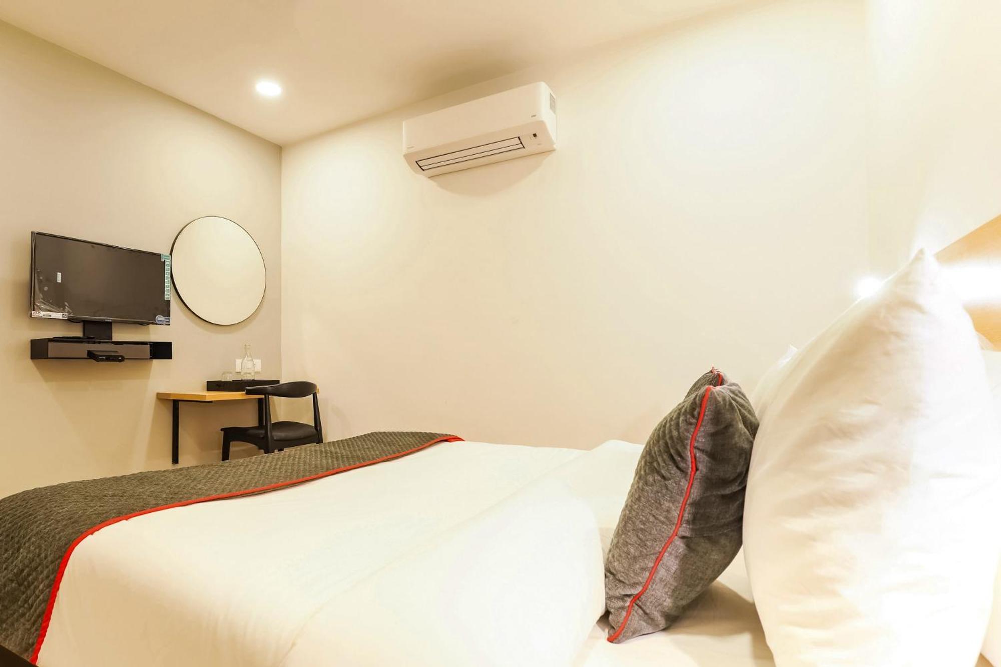 Townhouse Prithvi Resort Near Phoenix Palassio Lucknow Eksteriør bilde